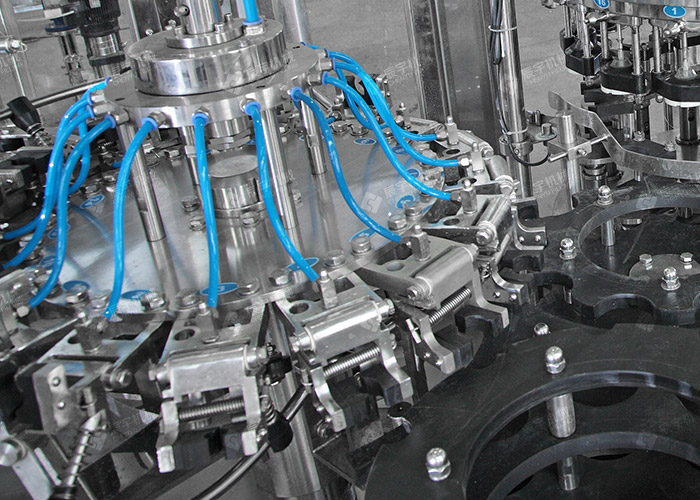 玻璃瓶碳酸飲料灌裝生產(chǎn)線 玻璃瓶碳酸飲料灌裝生產(chǎn)線